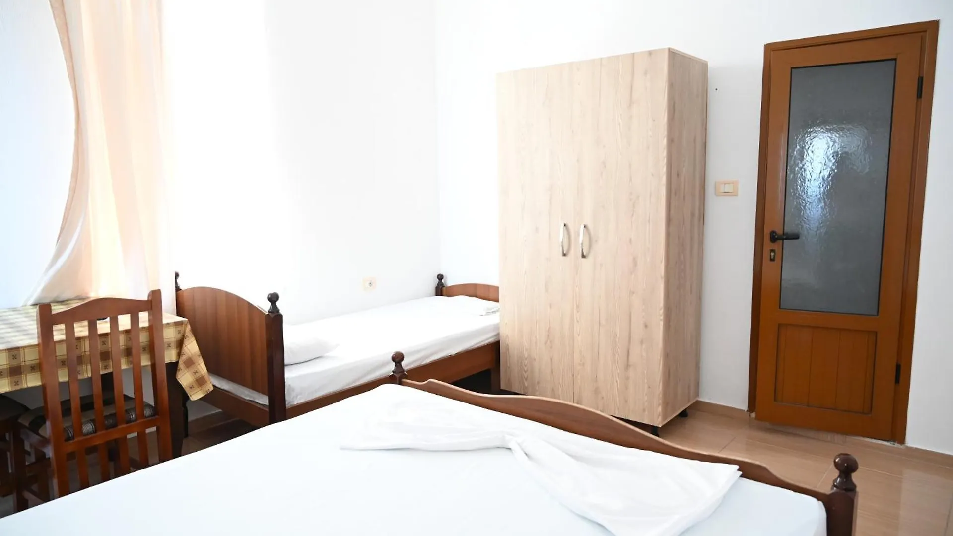 Hotel Justinian Pogradec Albania